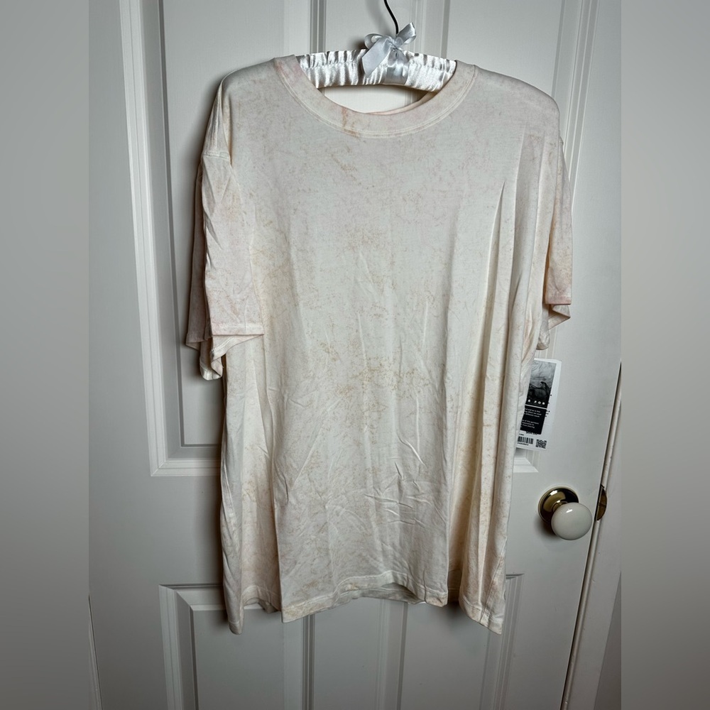 lululemon athletica Soft Beige Short Sleeve Tee all your tee wash